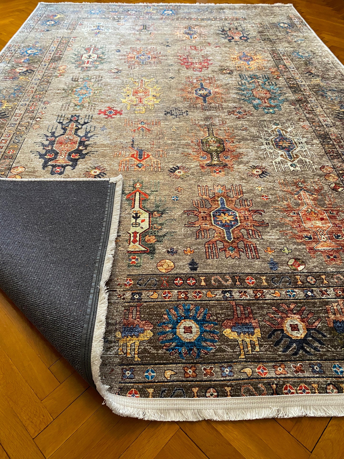 ETNİK DESENLİ ŞIK HALI