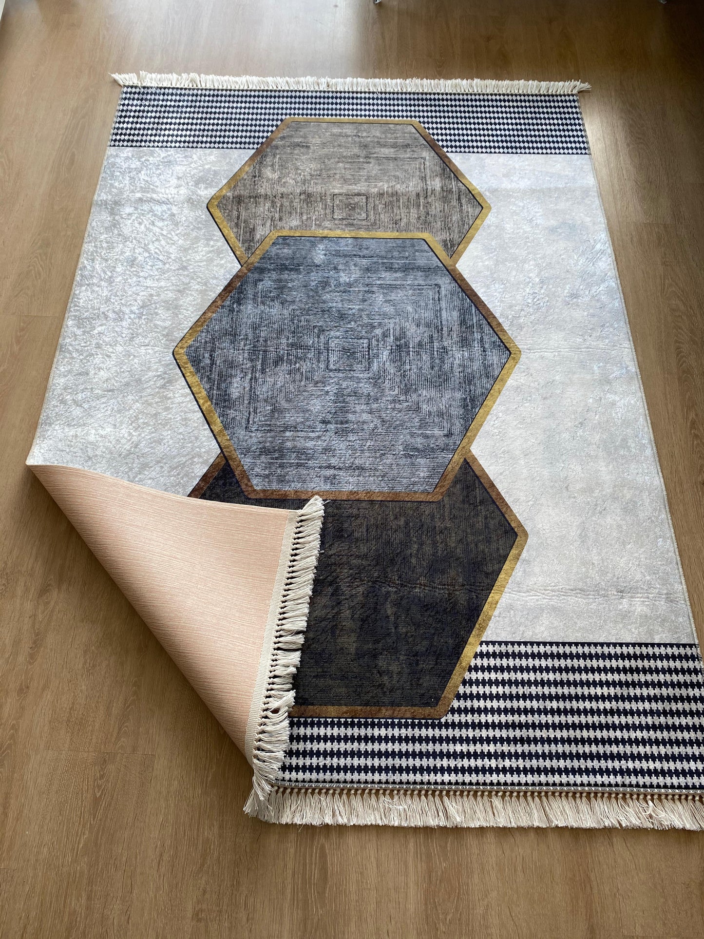 ŞIK GEOMETRİK DESEN