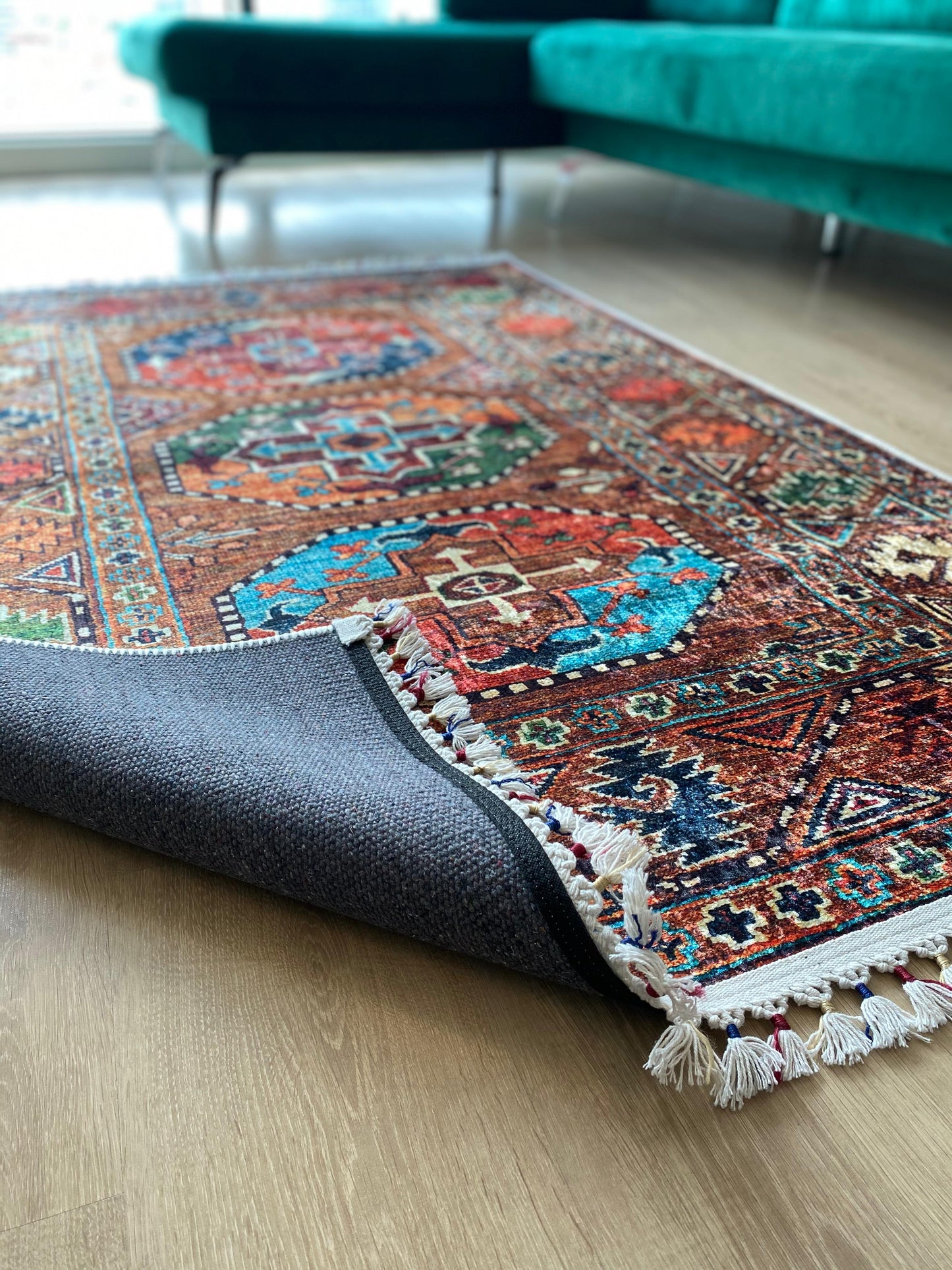 RENKLİ OTANTİK HALI