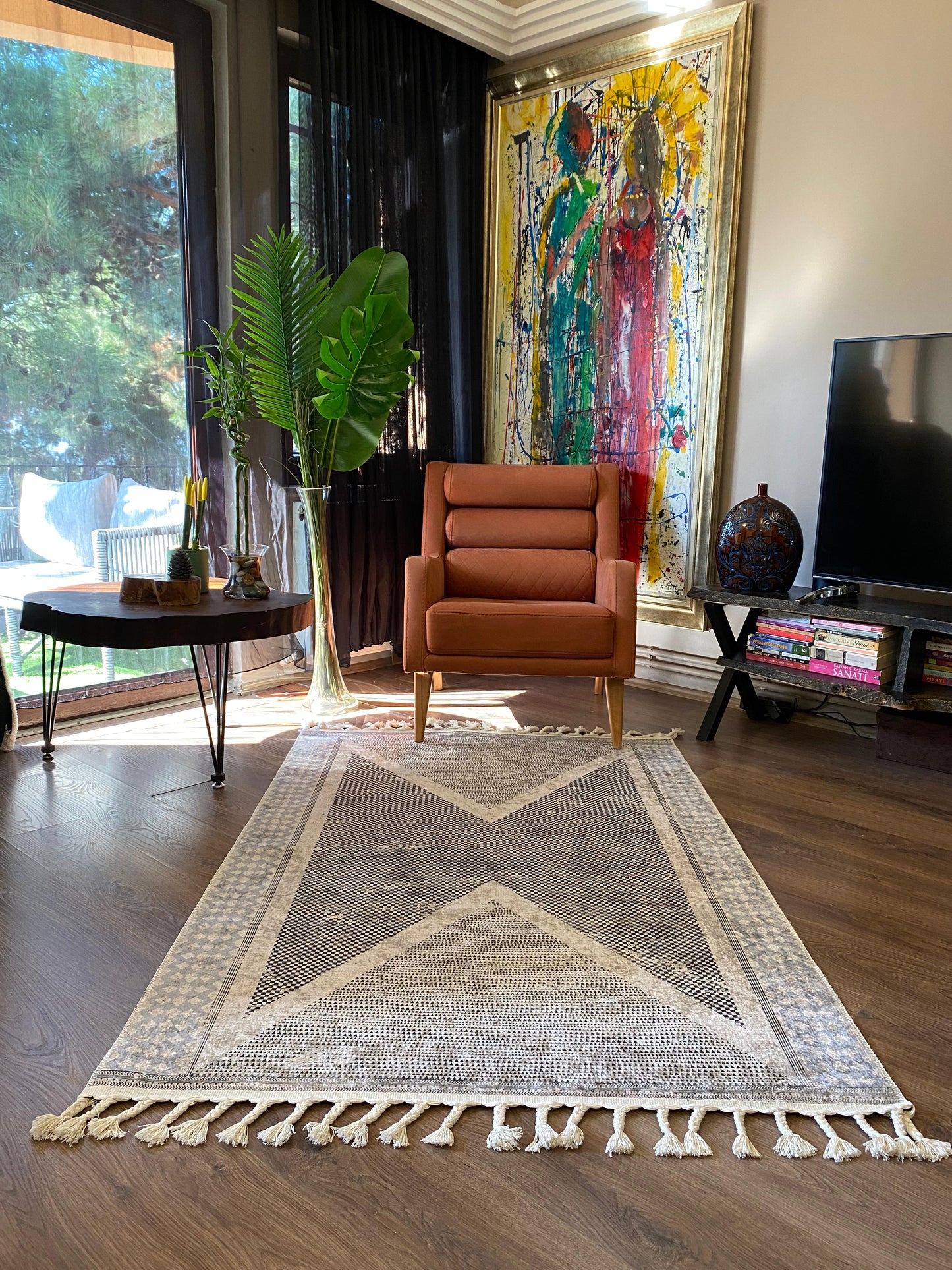 ZEMİNDE GRİ ŞIKLIK