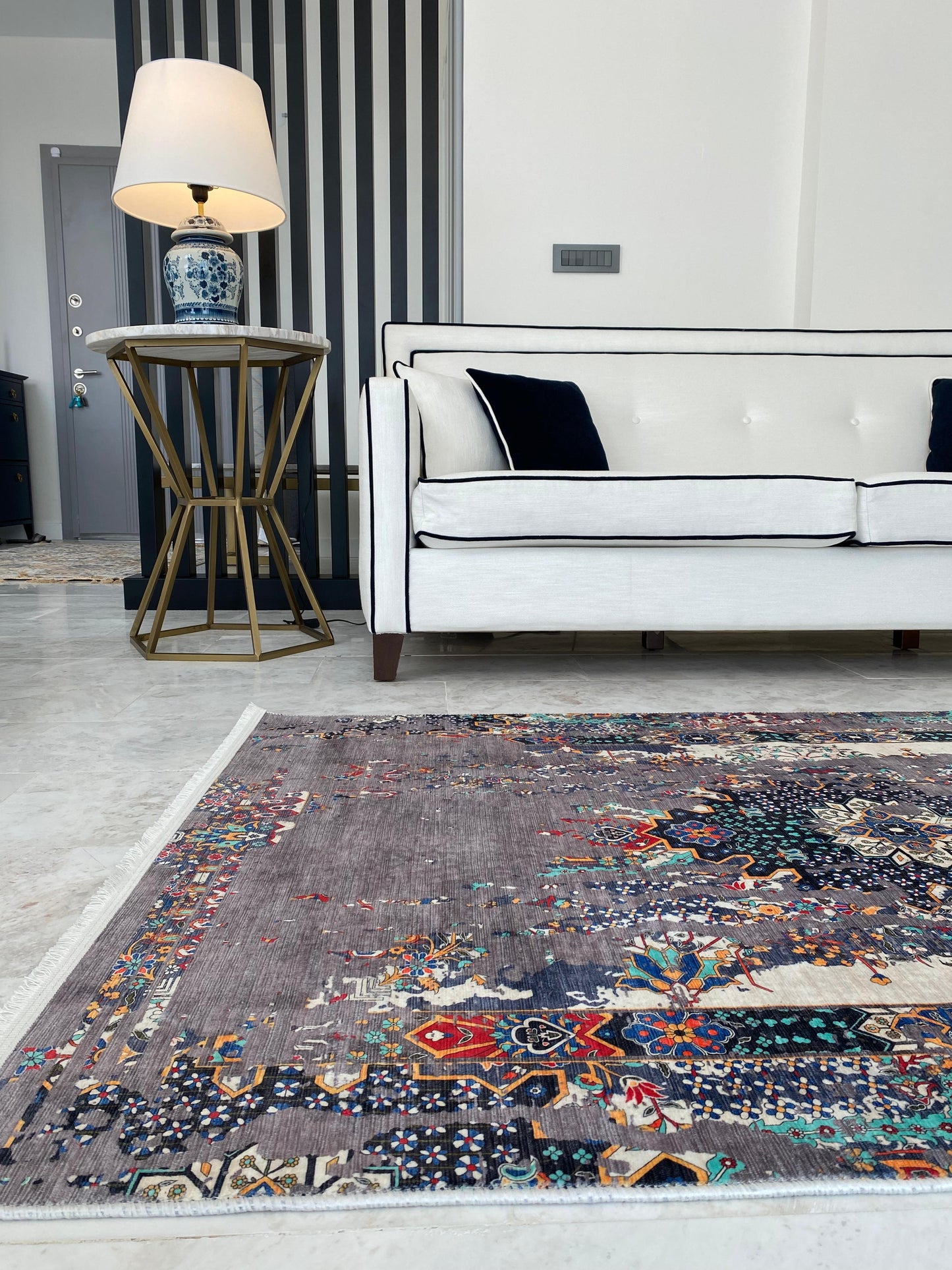 EVİNİZE GRİ DOKUNUŞ