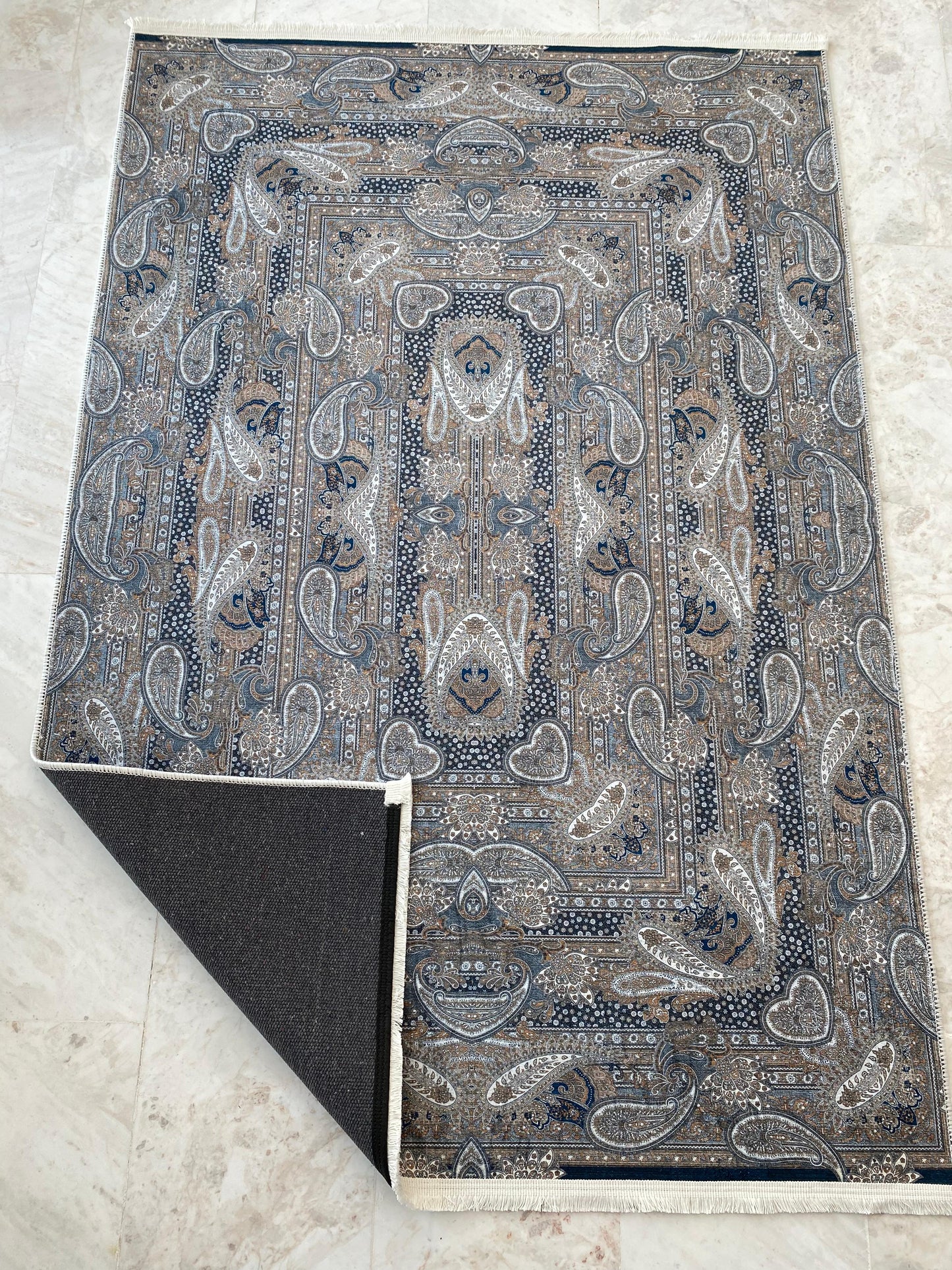 ZAMANSIZ MOTİFLERLE ŞIKLIK