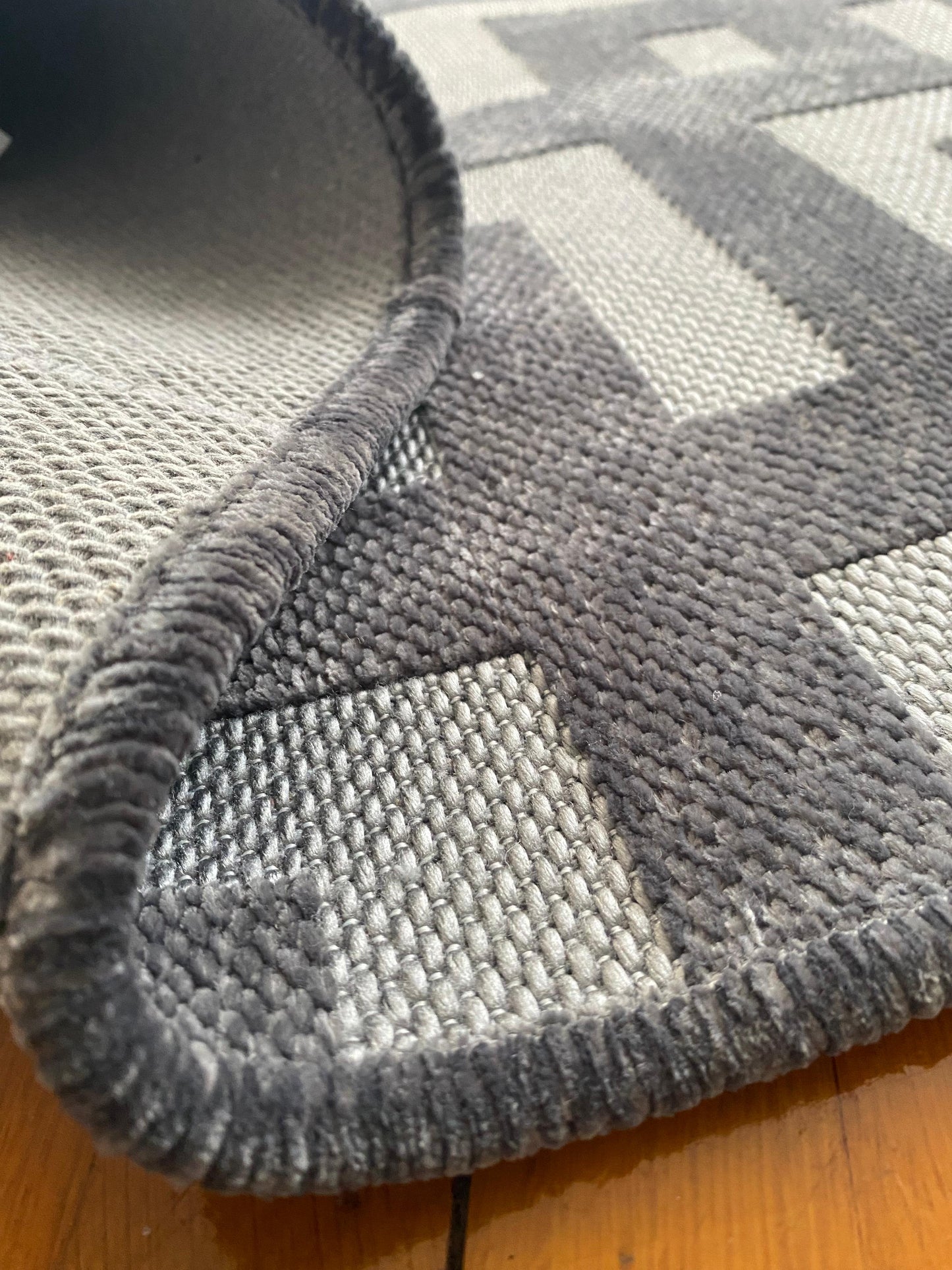 GRİ DEKORATİF ŞIKLIK