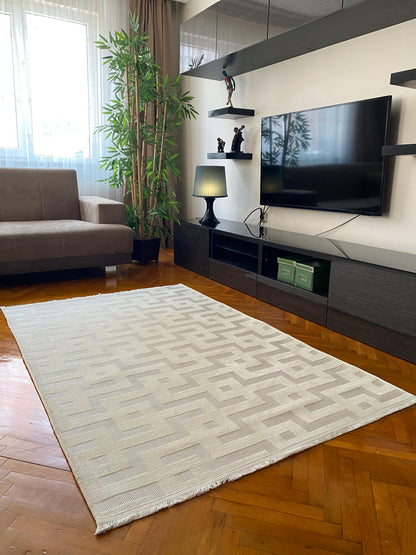 KREM RENGİ ŞIK HALI