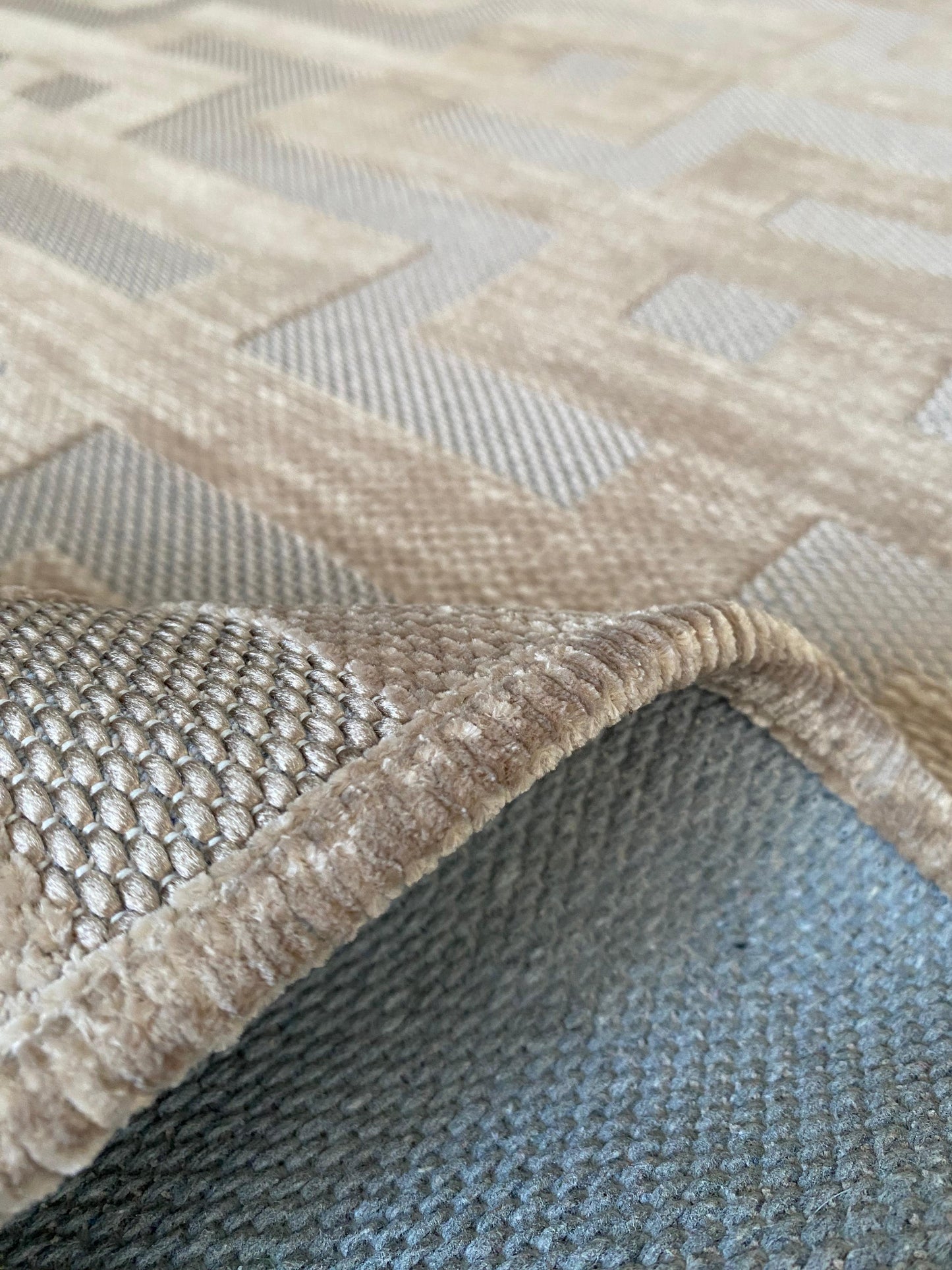 VİZON DEKORATİF HALI