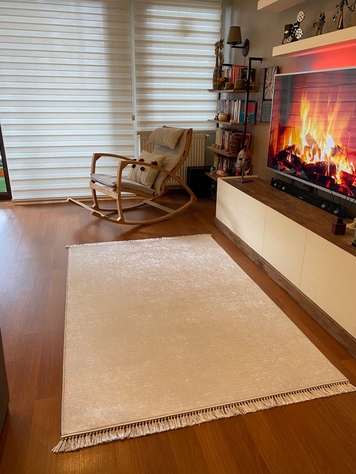 AÇIK KREM DEKORATİF HALI