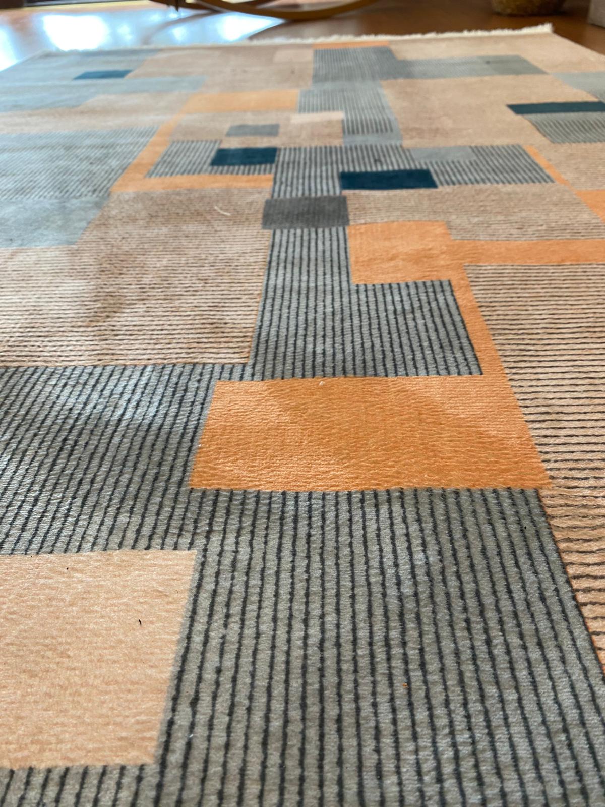 KARE DESENLİ ŞIKLIK