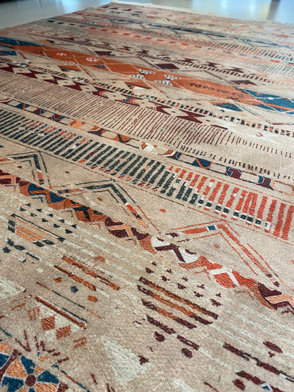 ETNİK DESENLİ DEKORATİF HALI