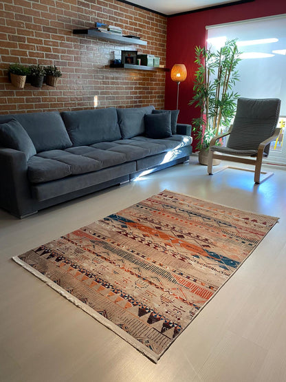 ETNİK DESENLİ DEKORATİF HALI
