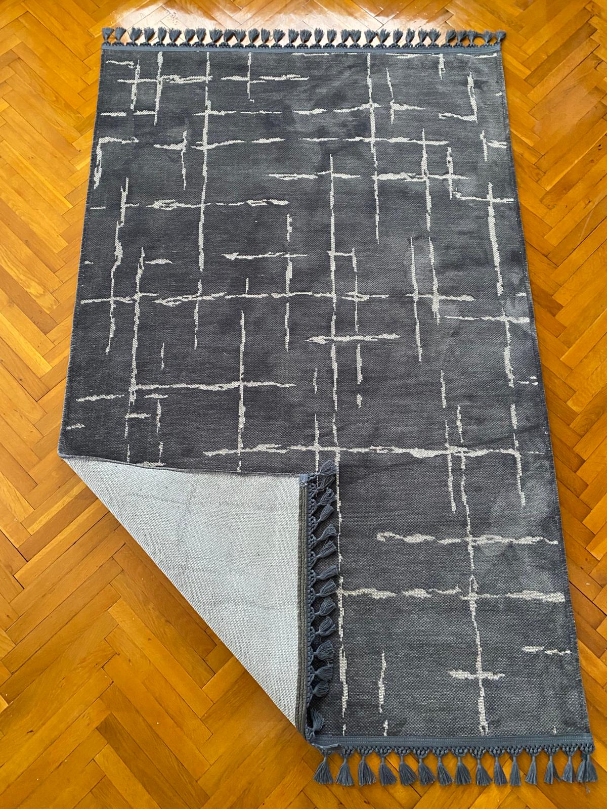 KOYU GRİ ZARİF HALI