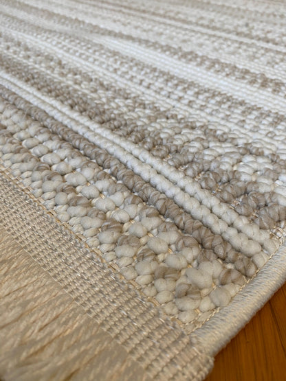 KREM-VİZON DEKORATİF BUKLE