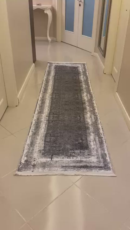 ZEMİNDE GRİ ŞIKLIK