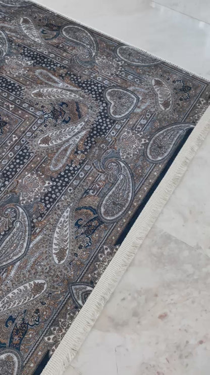 ZAMANSIZ MOTİFLERLE ŞIKLIK